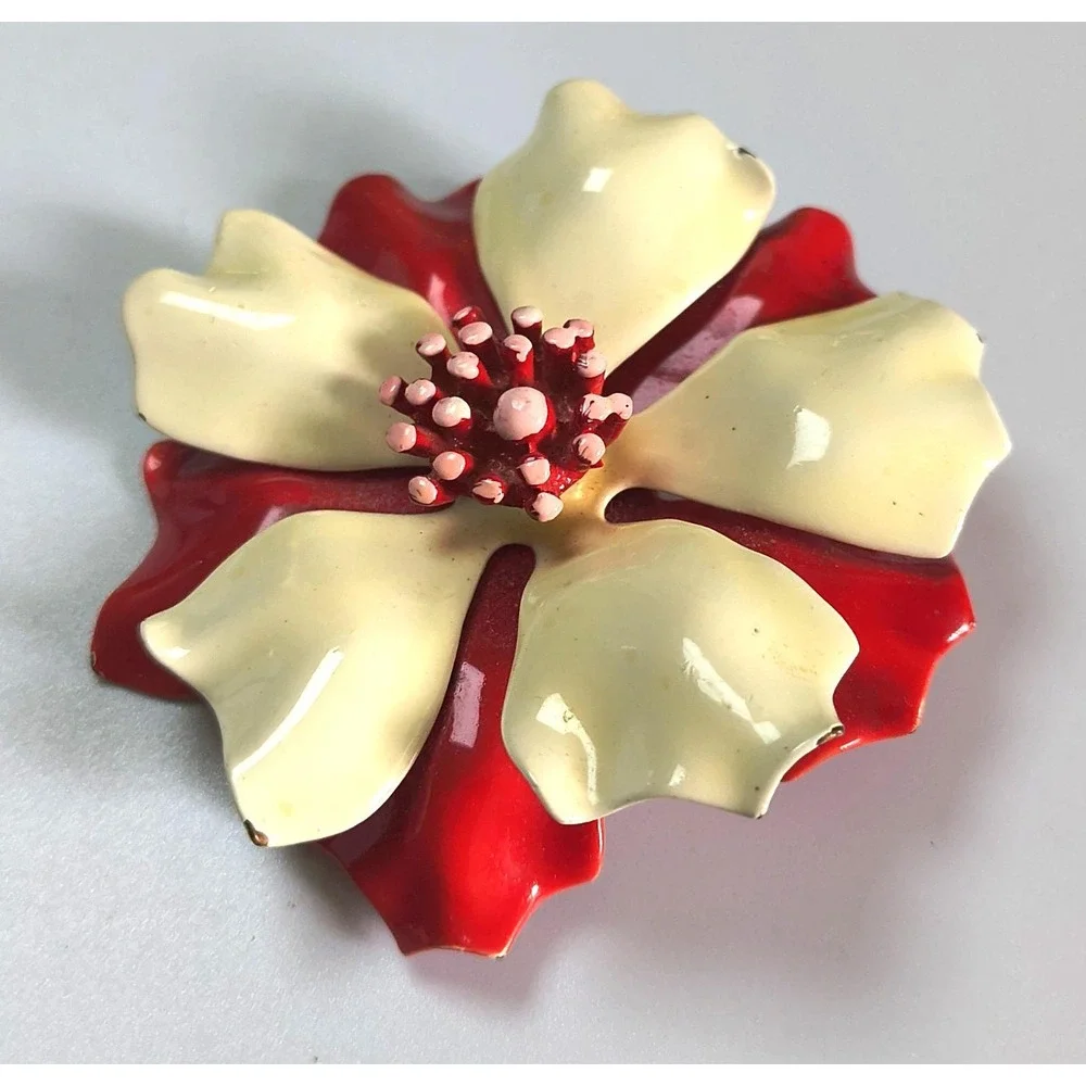 Vintage Enamel Flower Power Mod Pop Art Brooch Red Cream 2 1/2